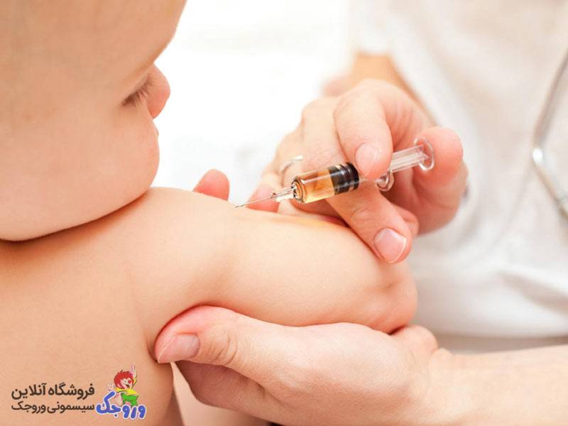 واکسن زدن نوزاد
